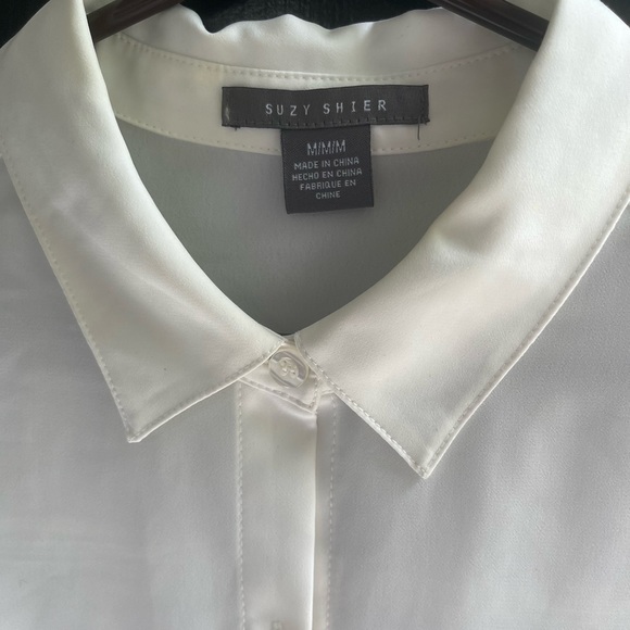 White casual blouse - Picture 2 of 5